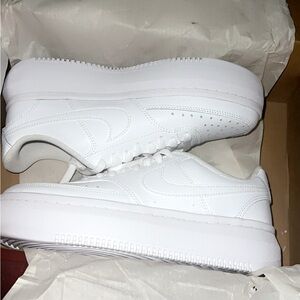 Nike Court Vision (Women’s 9) NEW